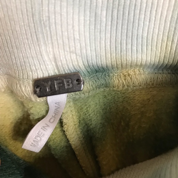 Young Fabulous & Broke Reid Jogger Green White Print Sweatpants size small - Picture 5 of 7